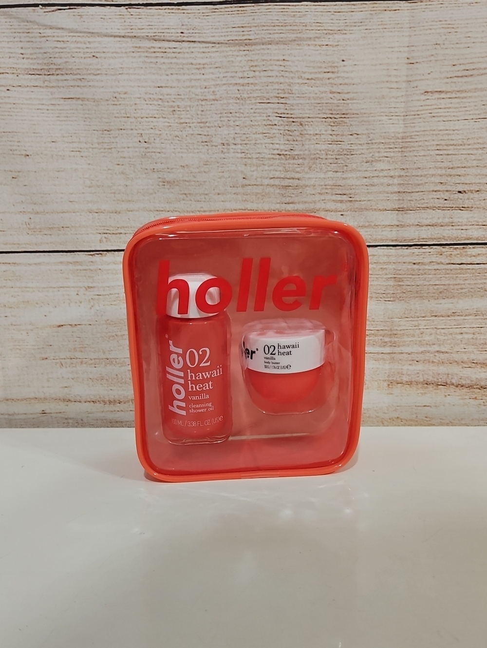 Holler 02 Heating Up In Hawaii Gift Set - Red/Coral Bodycare Essential Kit